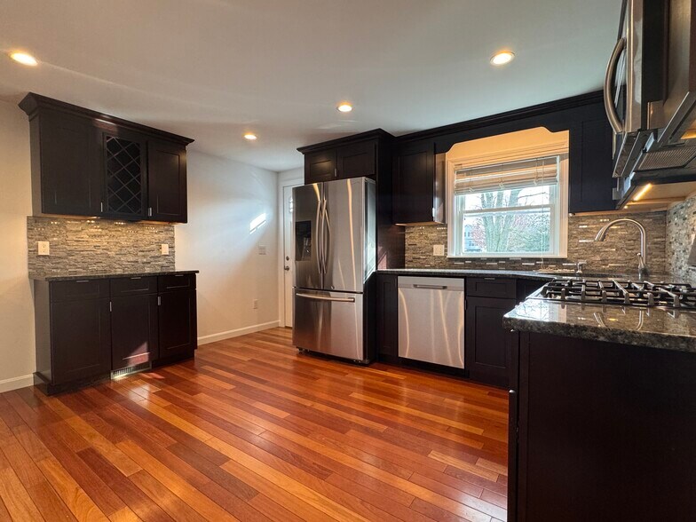 Building Photo - 34 Braman St