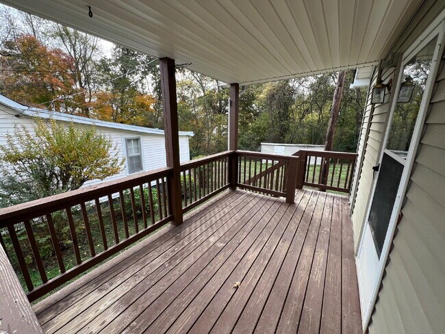 Building Photo - 680 Arms Dr