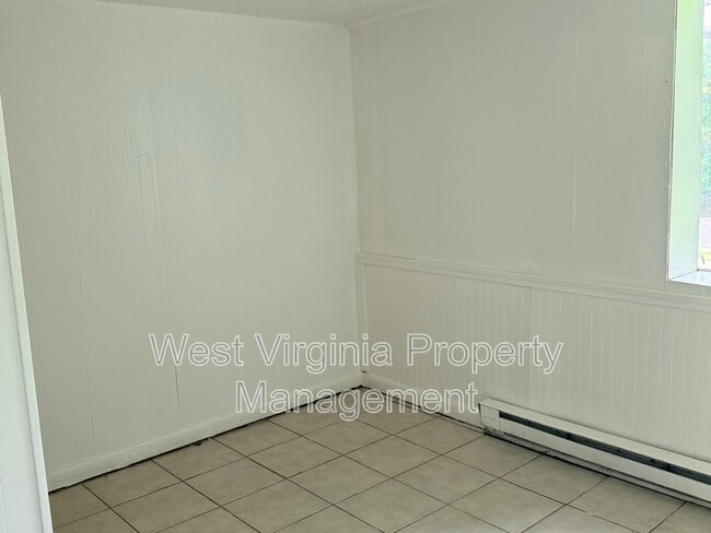 Building Photo - 114