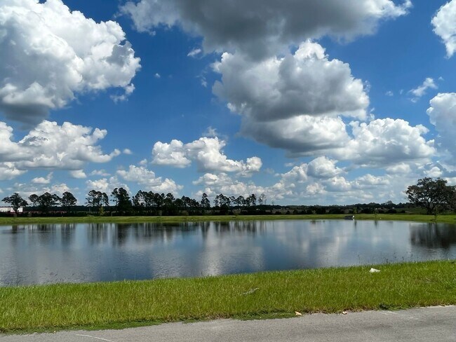 Building Photo - 6338 Trailblaze Bnd