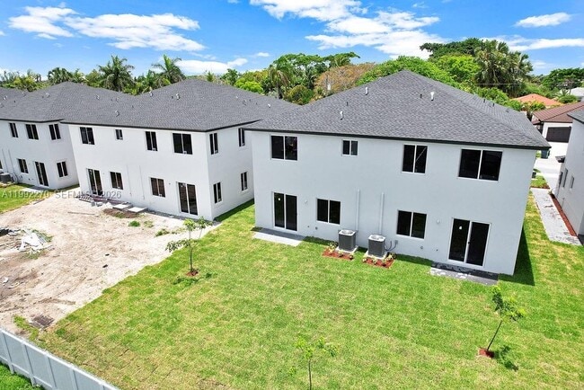 Building Photo - 22431 SW 125th Ave