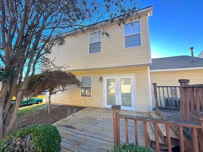 Building Photo - 131 Camforth Dr