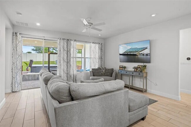 Building Photo - 3336 Jackson Blf Wy