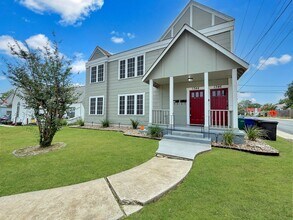Building Photo - A Timeless Gem Awaits - Elegant Historic Home Nestled in the Heart of Los Angeles Heights Keyston...