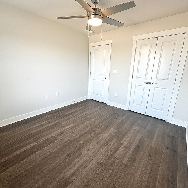 Building Photo - The Hills Townhomes 301-310