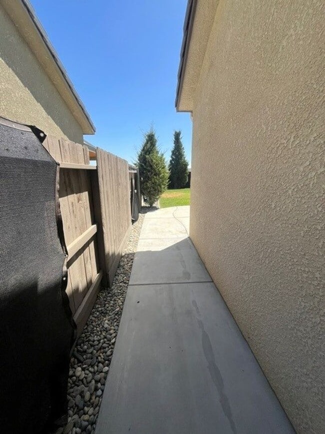 Building Photo - 899 Cabrillo St.