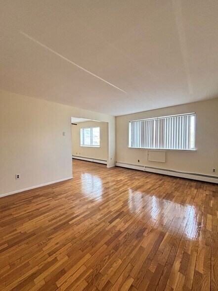 Building Photo - 2813 Gunther Ave