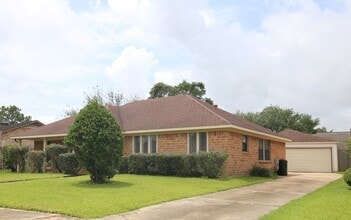 Building Photo - 11662 Sagewillow Ln