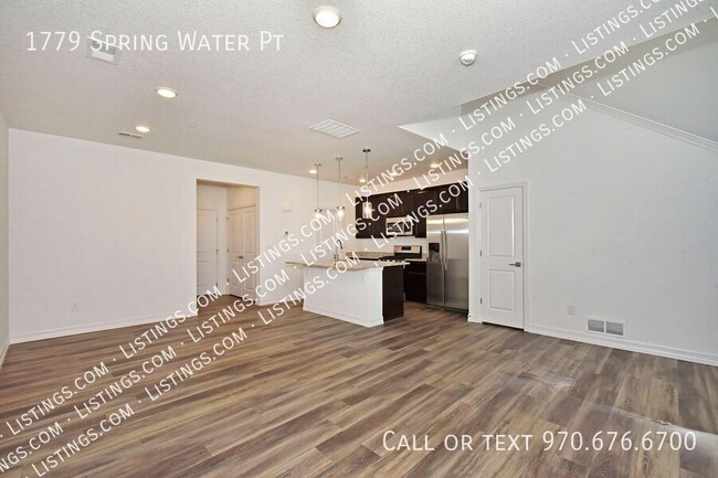 Building Photo - Contemporary Townhome in North CO Springs