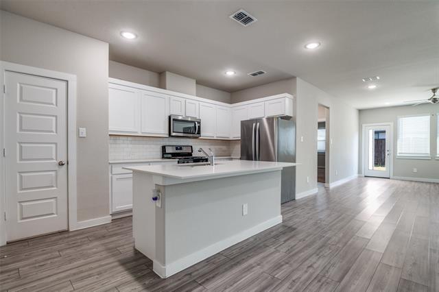 Building Photo - 2412 Green River Rd