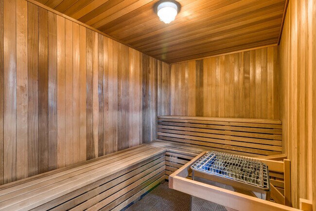 Building Photo - Gorgeous Condo Located on Cortez Hill in Downtown!