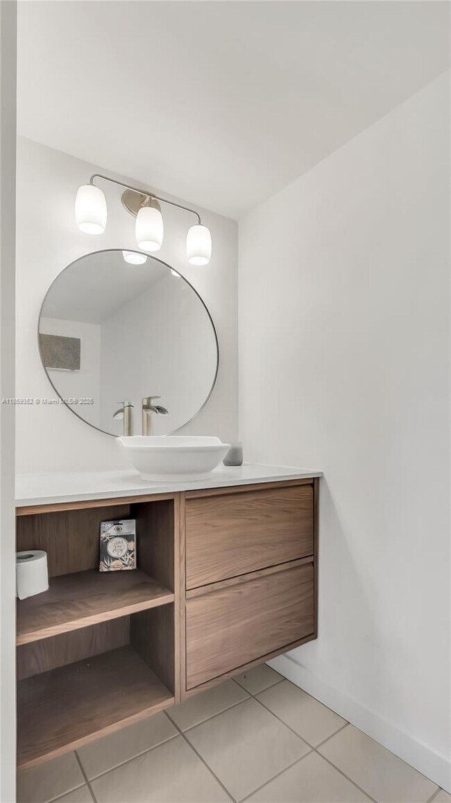 Building Photo - 7123 SW 115th Pl