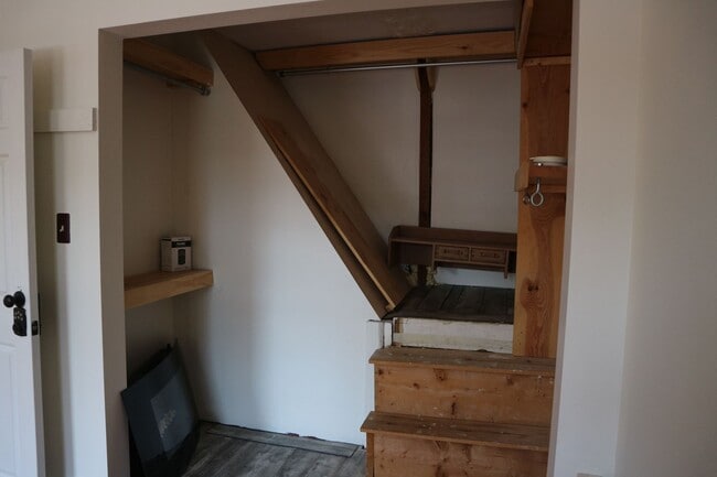 Building Photo - Large 3-bedroom house for rent in Wilmingt...