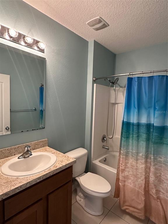 Building Photo - 521 White Coral Ln