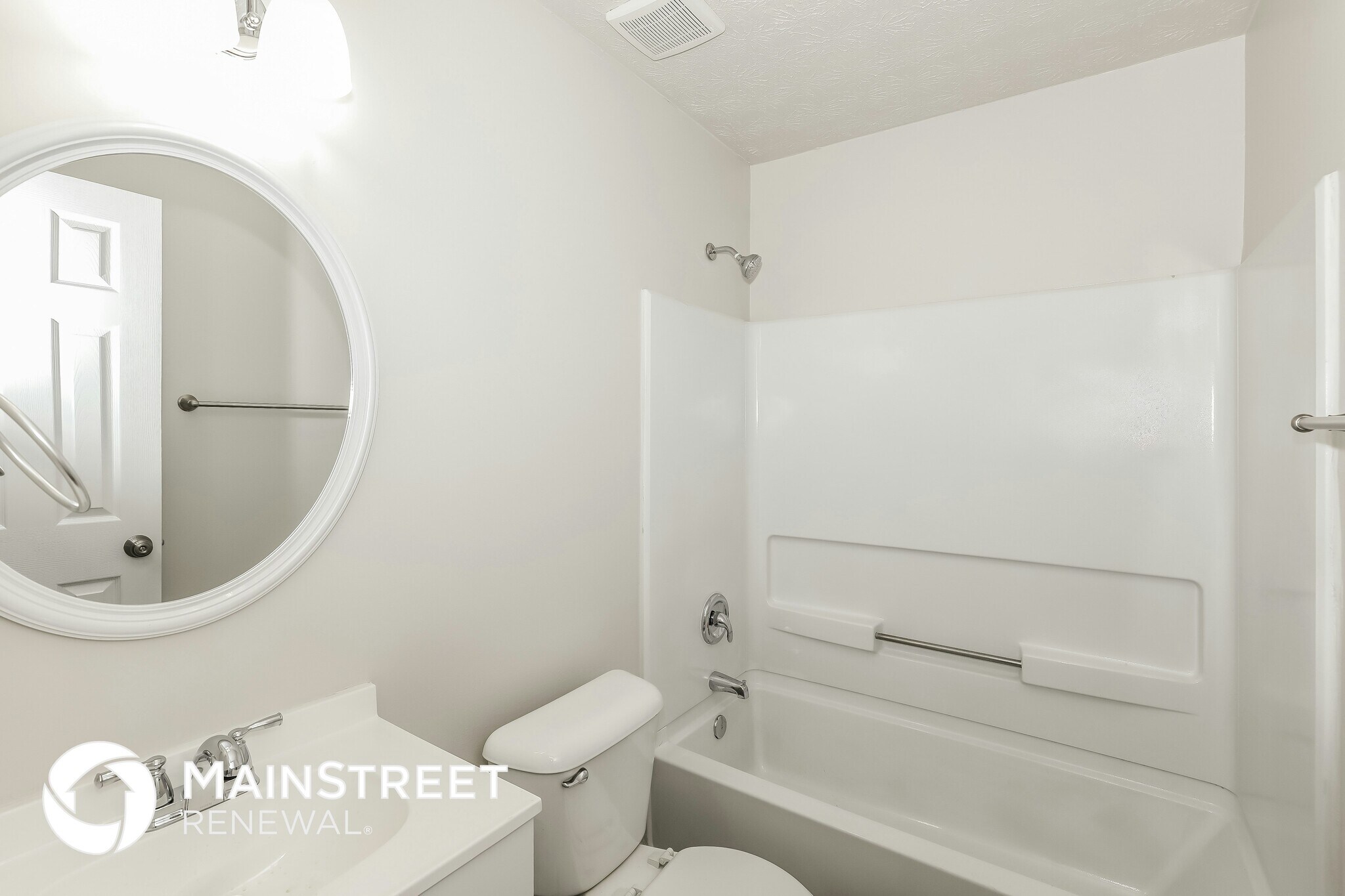 Building Photo - 9430 Sleepy Hollow Ln