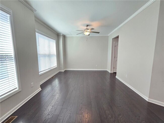 Building Photo - 871 Sunset Park Dr