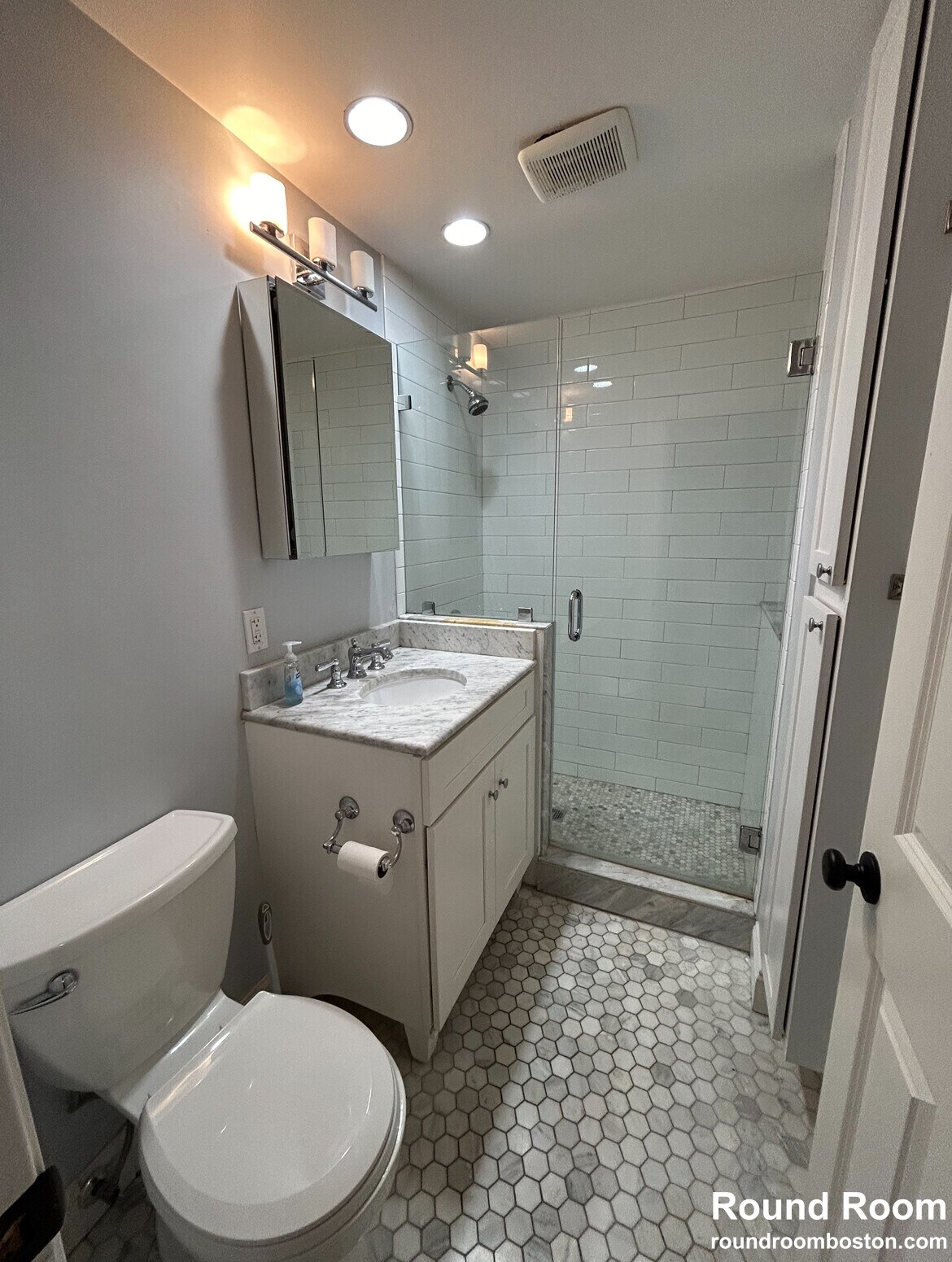 Building Photo - 2035 Commonwealth Ave