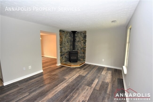 Building Photo - 413 Master Derby Ct