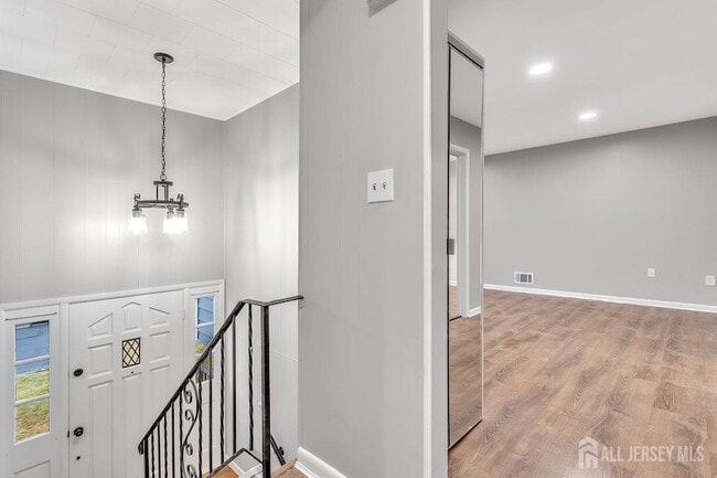 Building Photo - 118 Arlington Ave