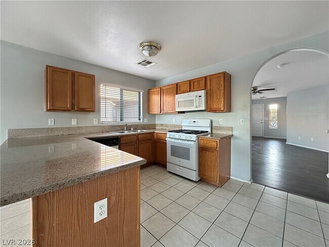 Building Photo - 7868 Steamboat Springs Ct