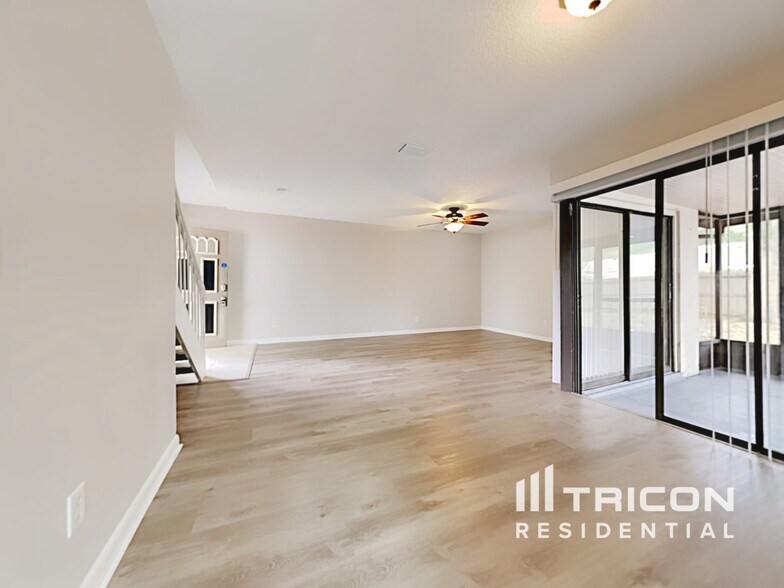 Building Photo - 4715 Grove Point Dr
