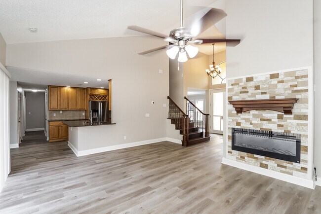 Building Photo - 5118 Stonehurst Rd