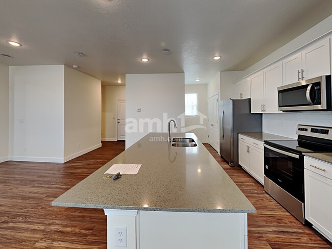 Building Photo - 6108 W Copper Hawk Dr