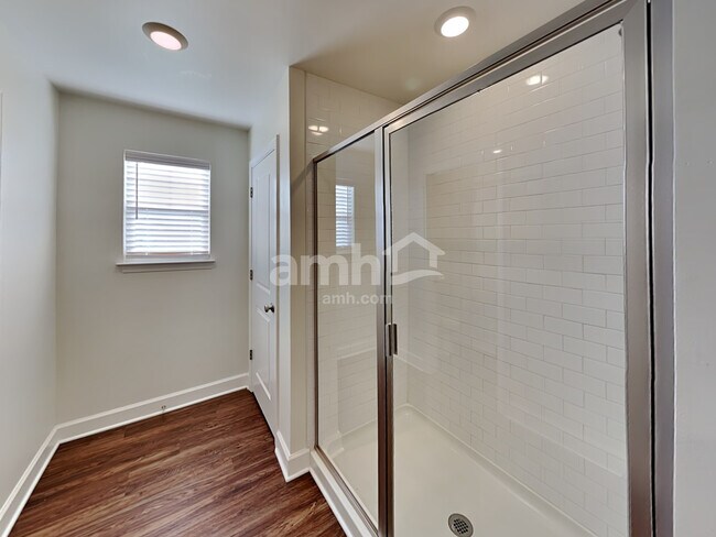 Building Photo - 4400 Erabele Dr