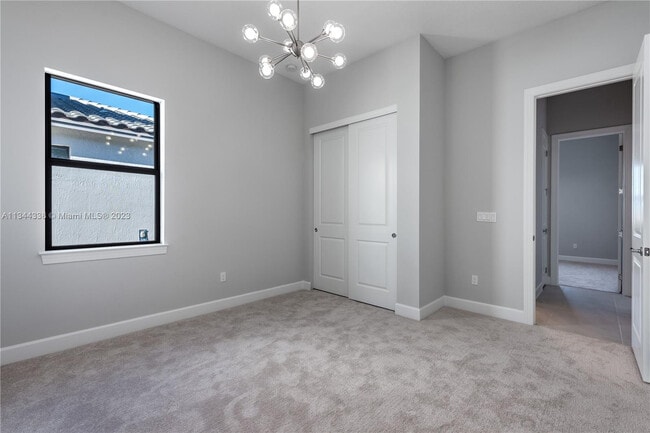 Building Photo - 627 SE Boboli Way