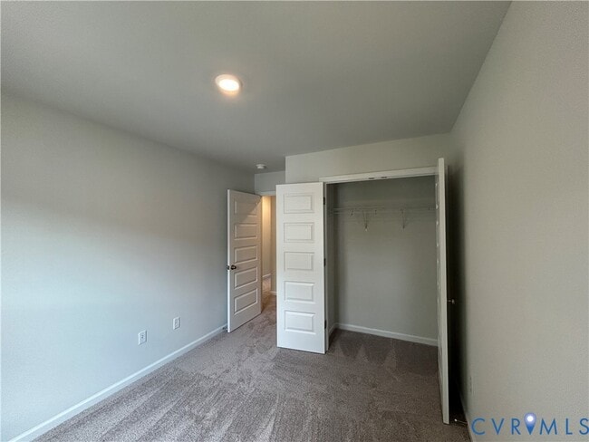 Building Photo - 101 Avenda Ln