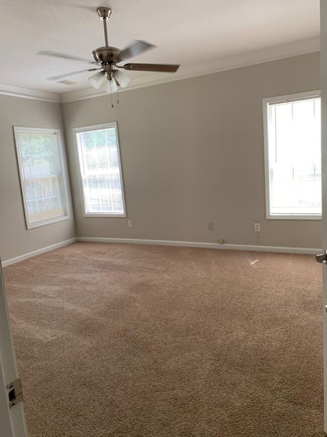 Building Photo - 4310 E Barcelona Way