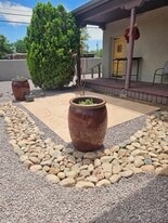 Building Photo - 1417 Agua Fria St
