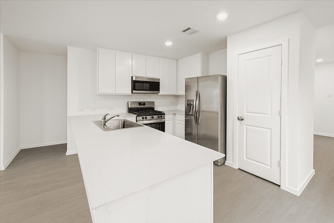 Building Photo - 1516 Sunset Ridge Dr