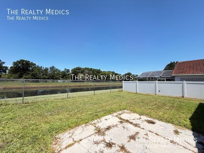 Building Photo - 38 Vanna Ct