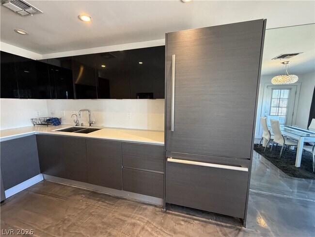 Building Photo - 3988 Delos Dr