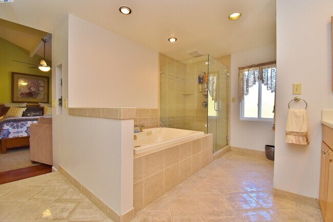 Building Photo - 204 Cypress Hills Ct