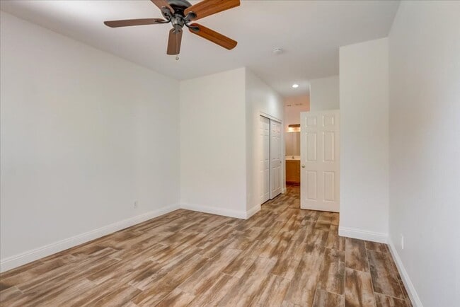 Building Photo - 10948 Positano St