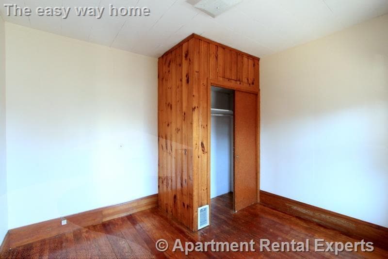 Building Photo - 92 Rogers Ave