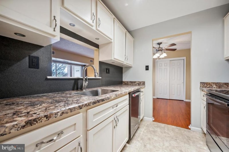 Building Photo - 70 Le Forge Ct