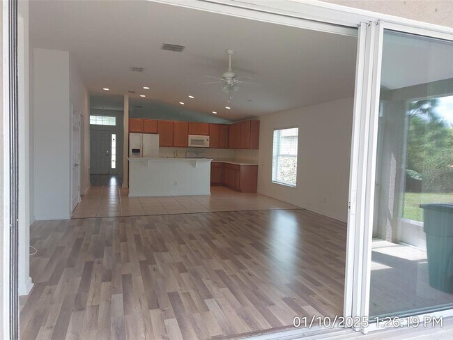 Building Photo - 10715 55th Ct E