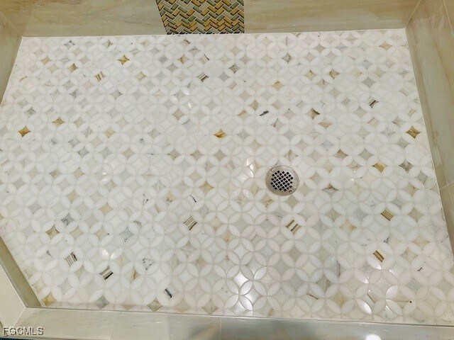 Building Photo - 10085 Valiant Ct