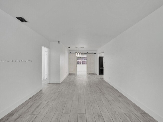 Building Photo - 2446 Fillmore St