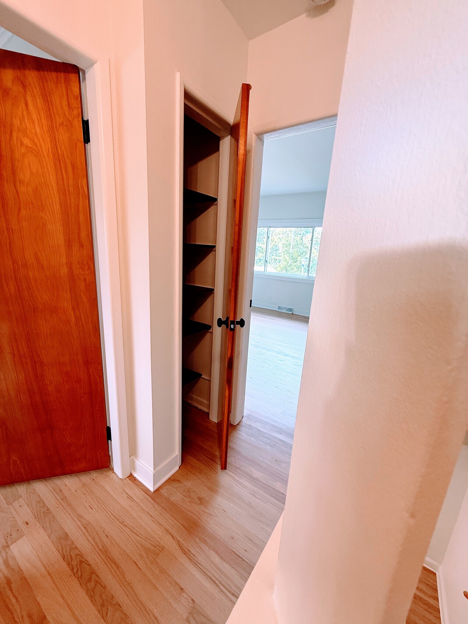 Linen Closet 2nd Floor - 470 E Vallette St