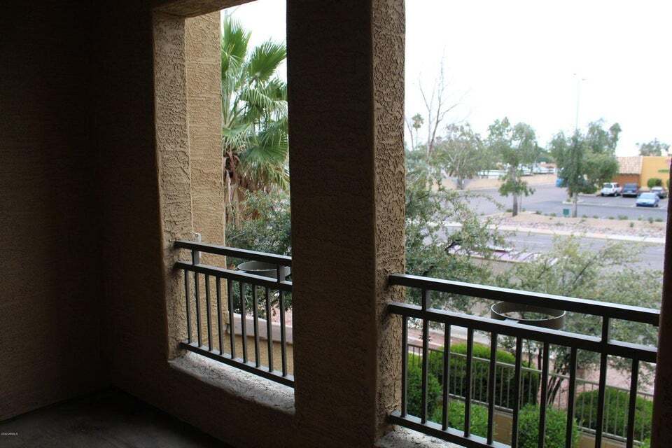 second floor balcony - 3250 W Greenway Rd