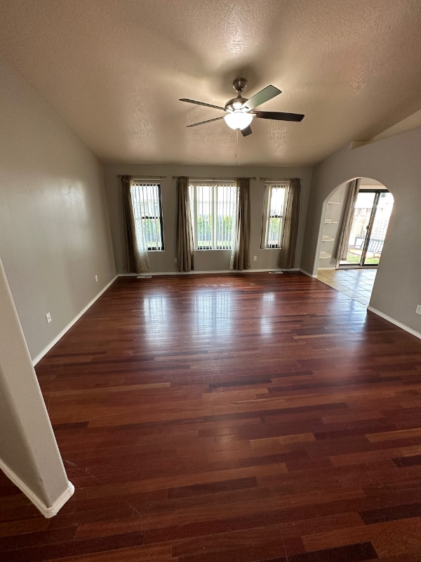 Building Photo - 1665 Peregrine Dr