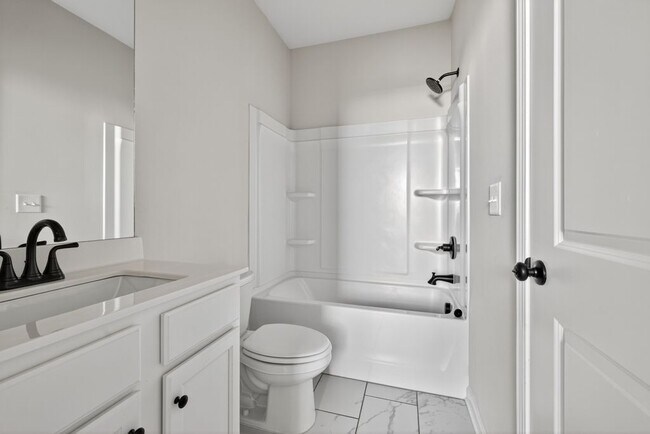 Building Photo - 4407 Silver Oak Dr