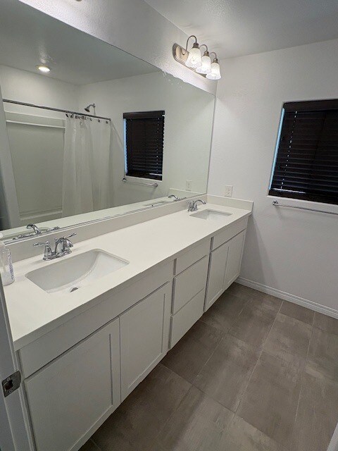 Bathroom2 - 657 Stone Hammer Ave