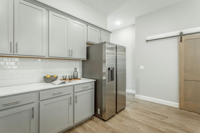 Building Photo - Brand New 4 Bedroom 3.5 Bath