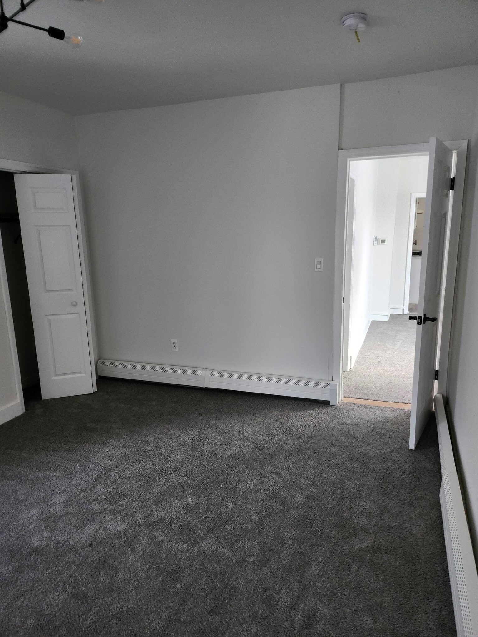 Building Photo - 46 Webster Pl