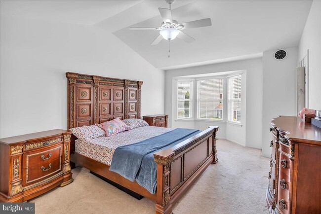 Building Photo - 144 Pennsbury Ln